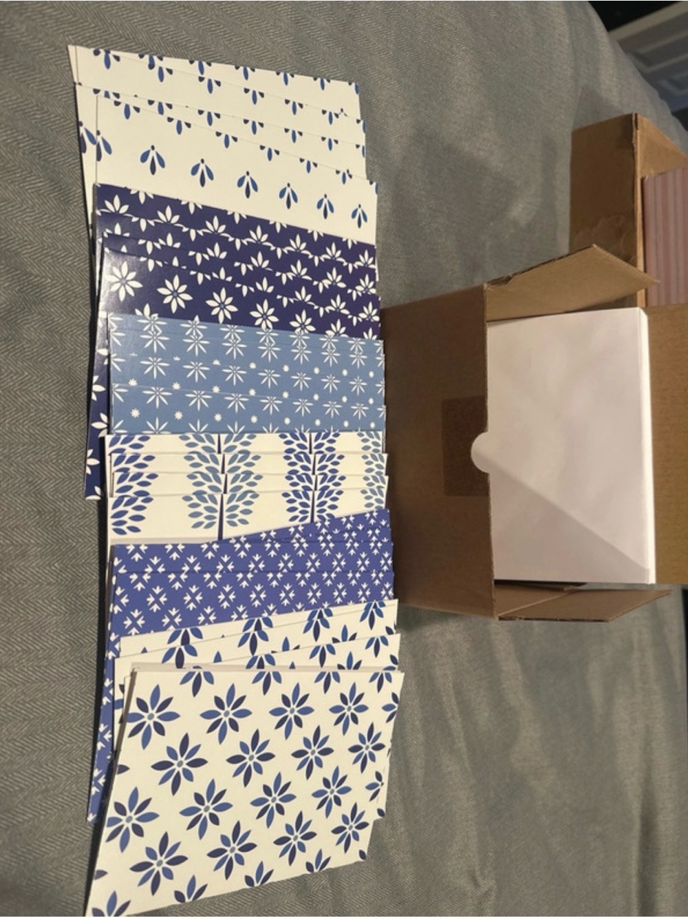 Unbranded Blue and White Patterned Note Cards -Set of 24 Assorted Floral Designs